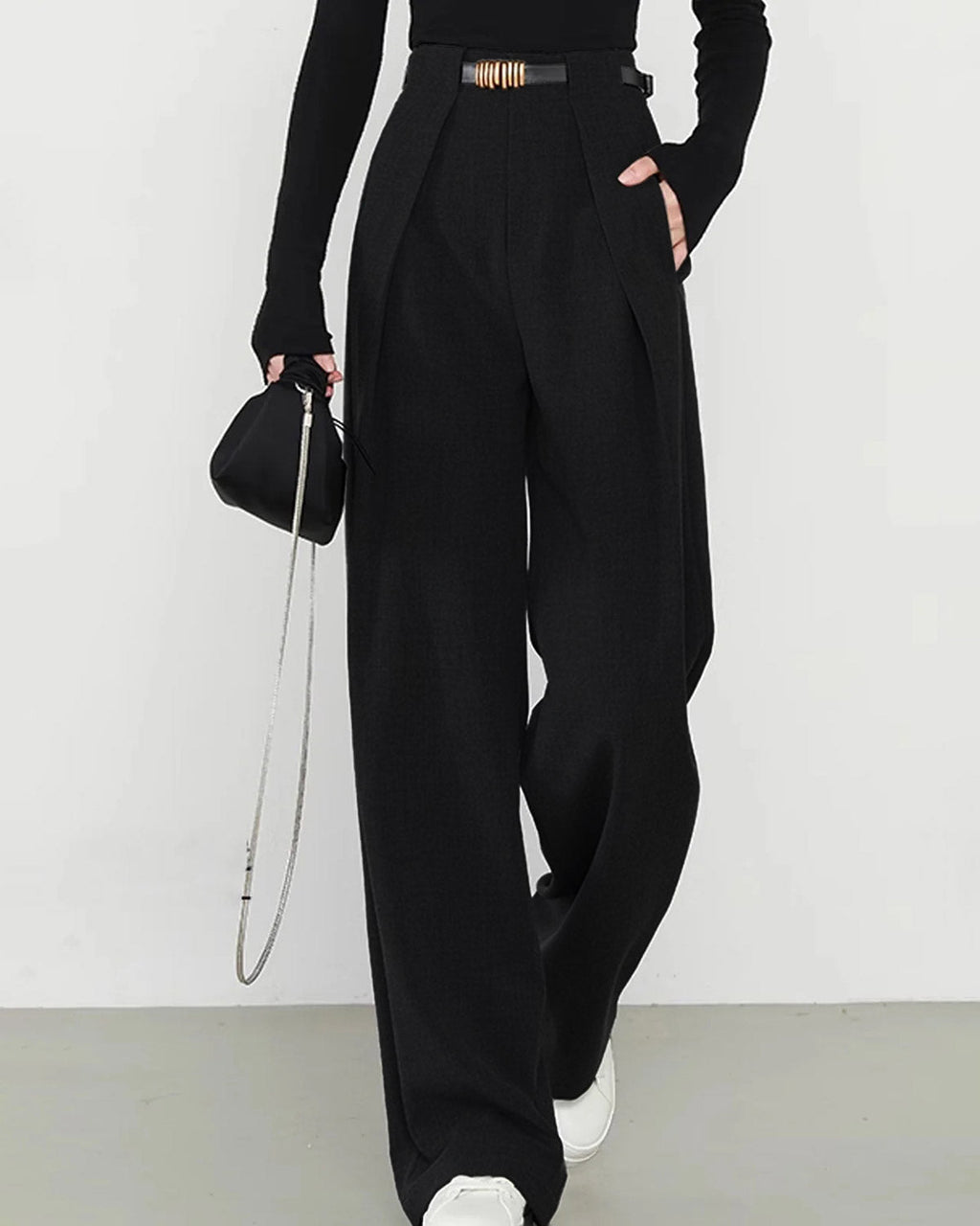 The Classic Black Straight Trouser