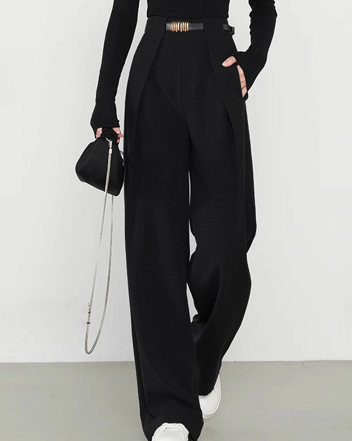 The Classic Black Straight Trouser