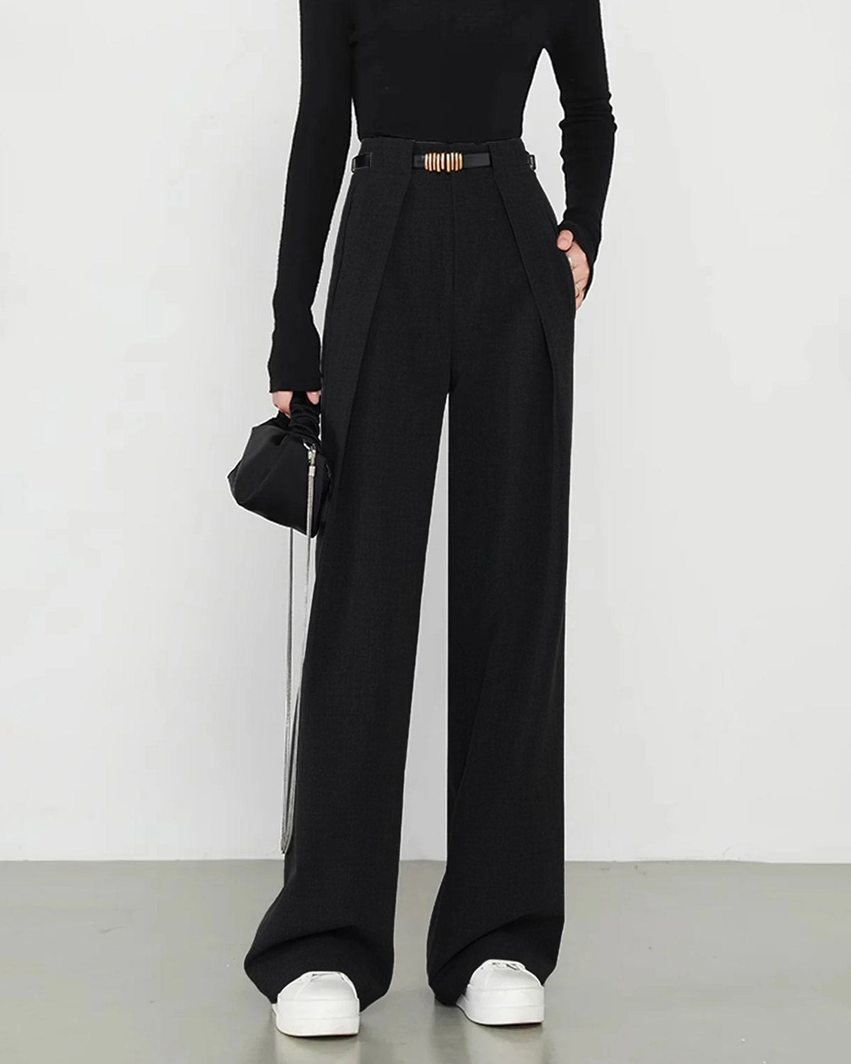 The Classic Black Straight Trouser